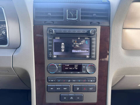 2014 Lincoln Navigator