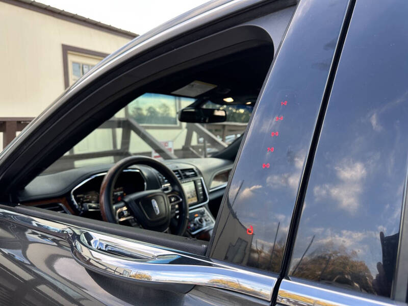 2017 Lincoln Continental Select