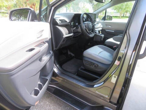 2024 Toyota Sienna XLE 7-Passenger