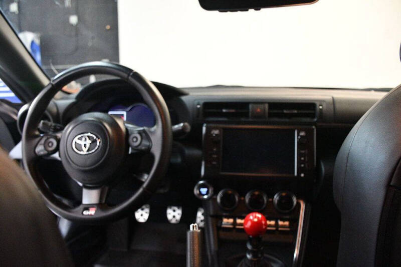 2023 Toyota GR86 Premium