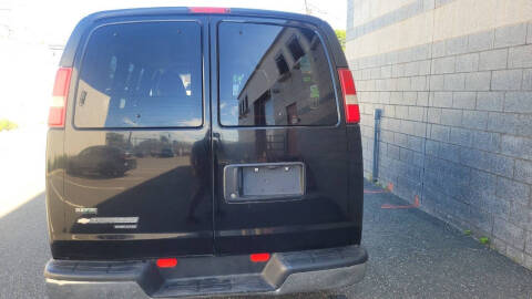 2011 Chevrolet Express LS 1500