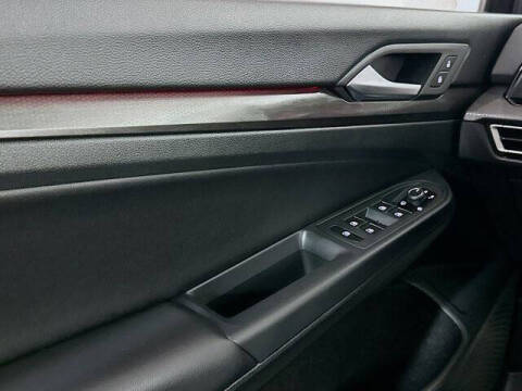 2024 Volkswagen Golf GTI Autobahn