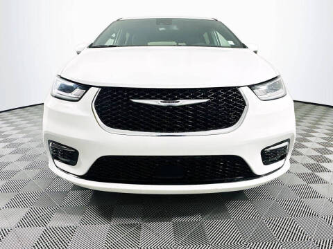 2023 Chrysler Pacifica Touring
