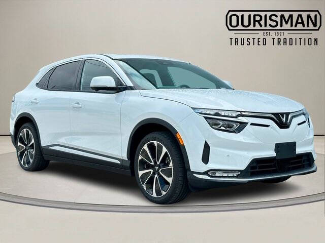 2025 VinFast VF8 Plus