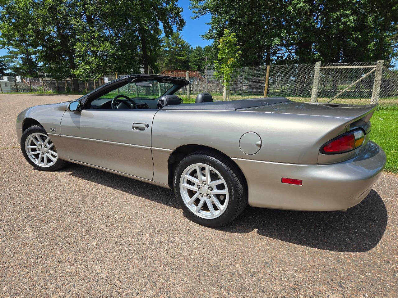 2002 Chevrolet Camaro 14