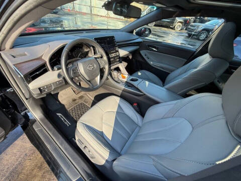 2019 Toyota Avalon XLE