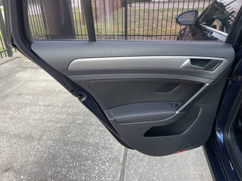 2016 Volkswagen Golf SportWagen TSI SE