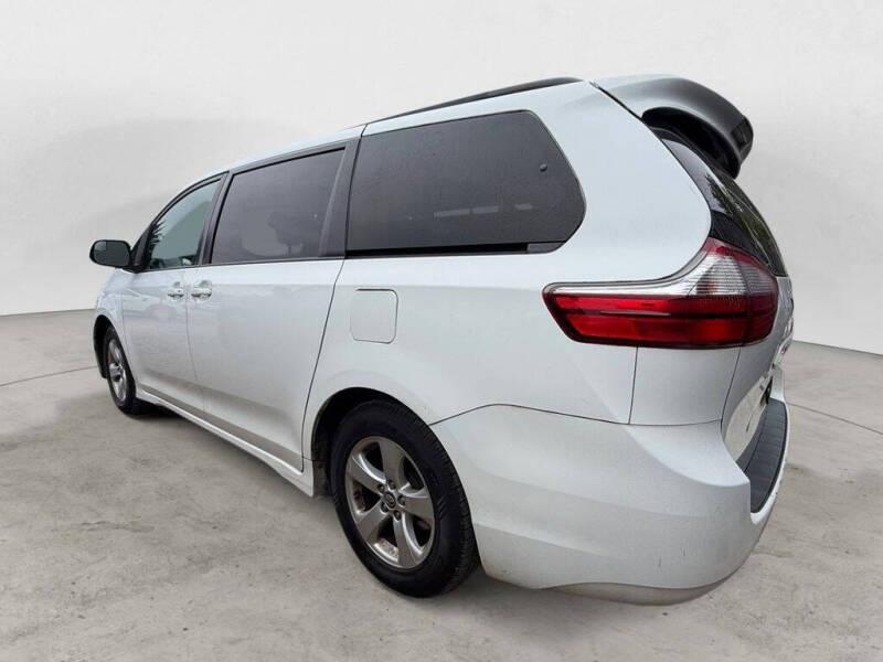 2018 Toyota Sienna