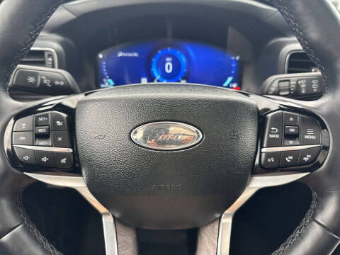 2023 Ford Explorer Platinum