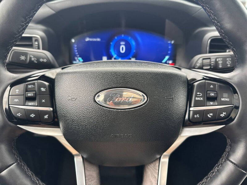 2023 Ford Explorer Platinum