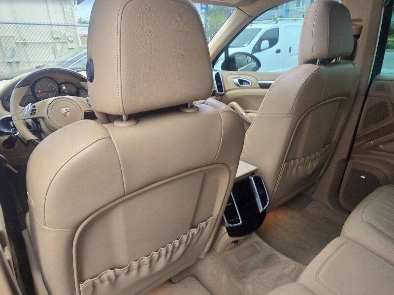 2013 Porsche Cayenne Tiptronic