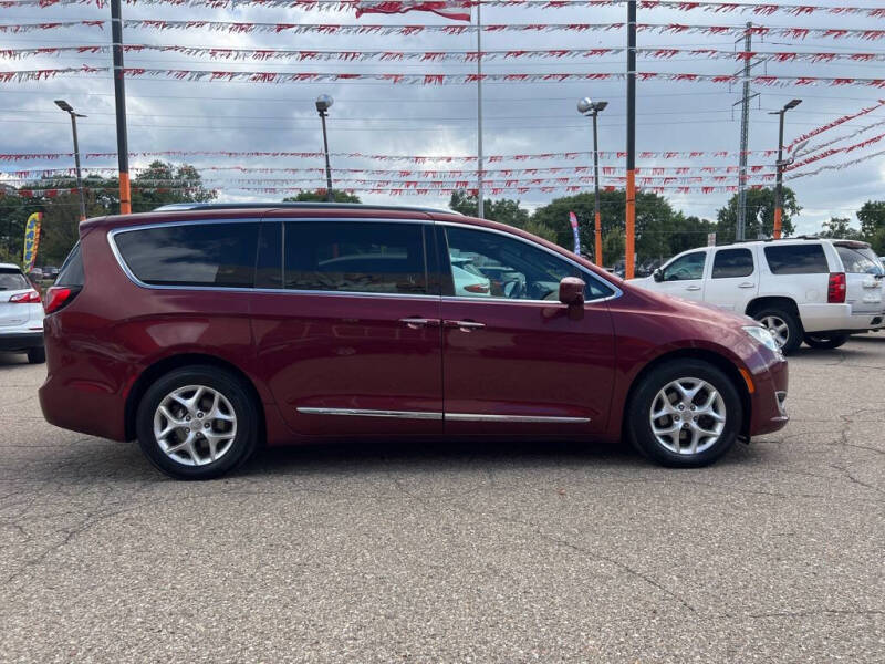 2020 Chrysler Pacifica Touring L Plus