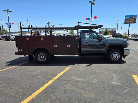 2019 Chevrolet Silverado 3500HD CC