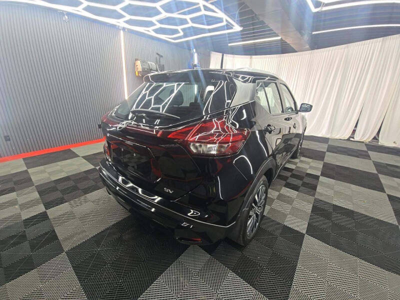 2023 Nissan Kicks SV
