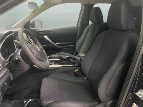 2020 Mitsubishi Eclipse Cross ES