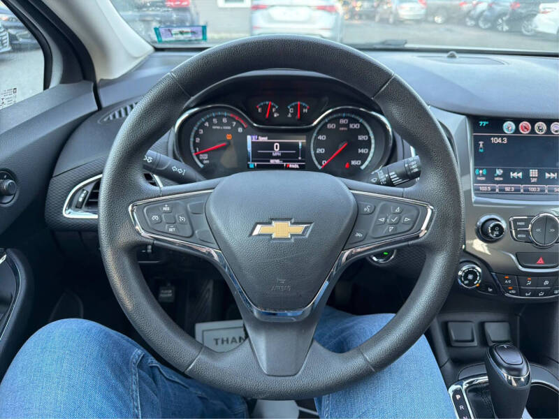 2017 Chevrolet Cruze LT Auto
