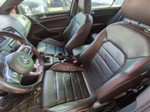 2015 Volkswagen Golf GTI SE