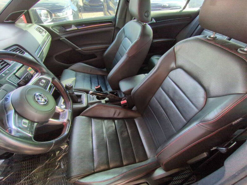 2015 Volkswagen Golf GTI SE