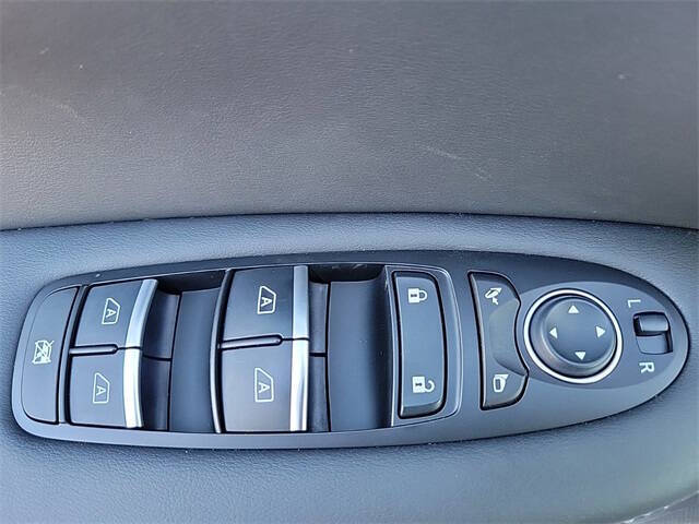 2025 Infiniti QX55 Essential