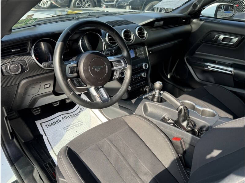2021 Ford Mustang