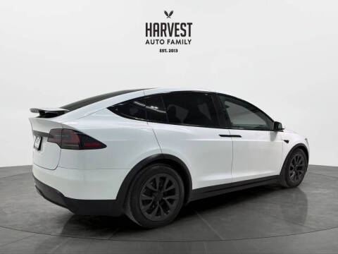 2023 Tesla Model X Standard Range
