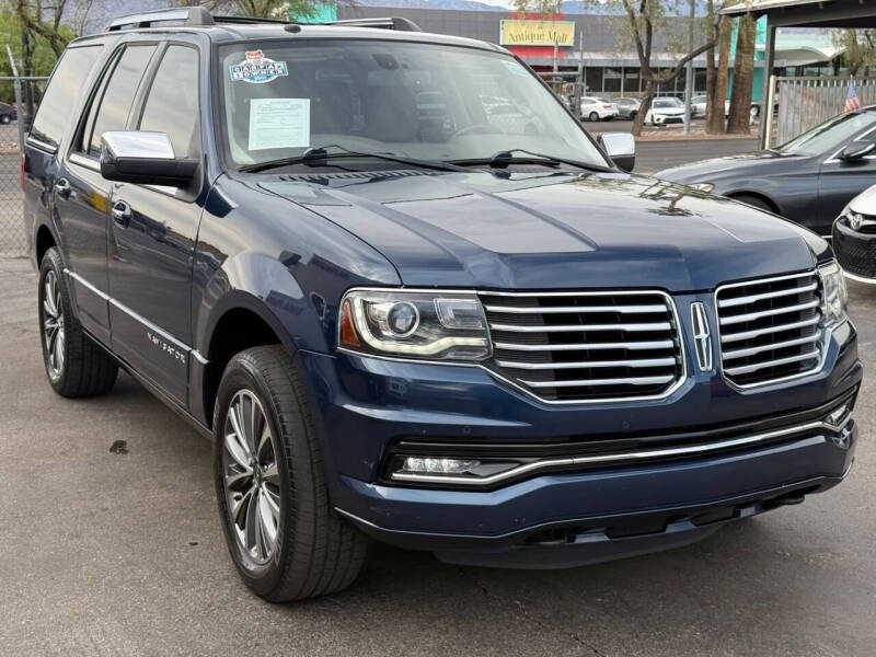 2017 Lincoln Navigator Select