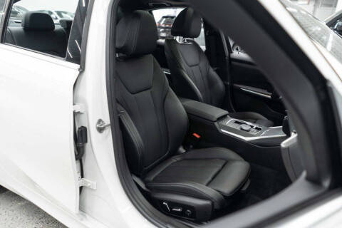 2025 BMW 3 Series 330i xDrive