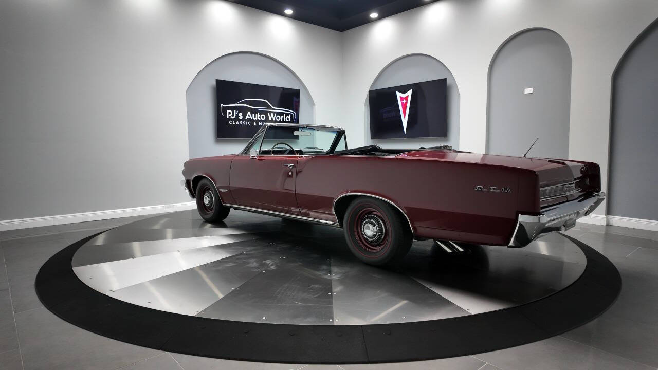 1964 Pontiac GTO 22