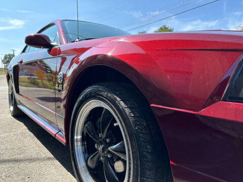 2004 Ford Mustang GT Deluxe