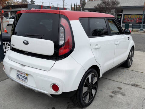 2018 Kia Soul +