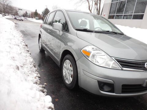 2011 Nissan Versa 1.8 S