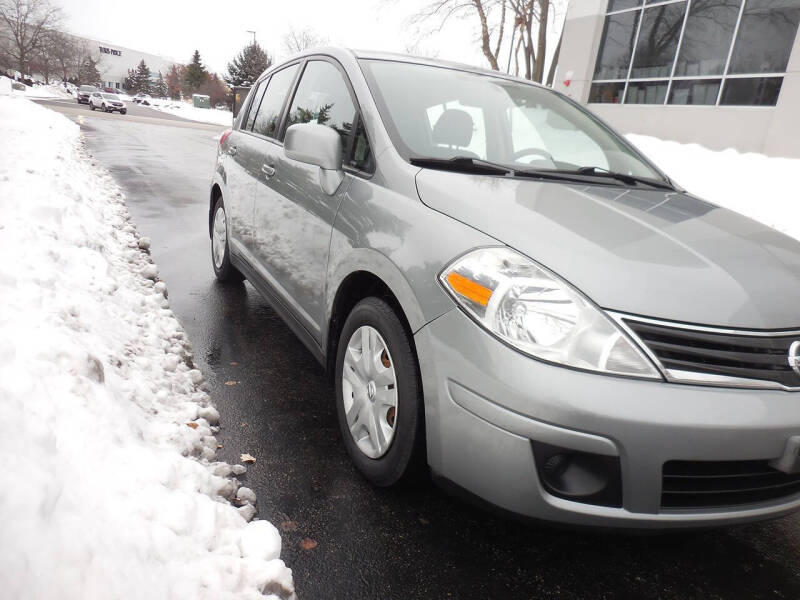 2011 Nissan Versa 1.8 S