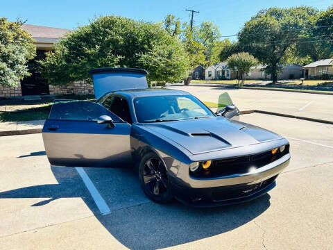 2015 Dodge Challenger SXT