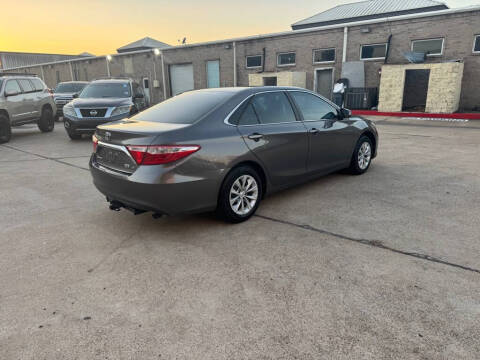 2017 Toyota Camry Hybrid