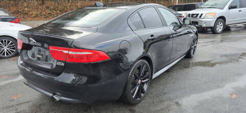 2017 Jaguar XE 35t R-Sport