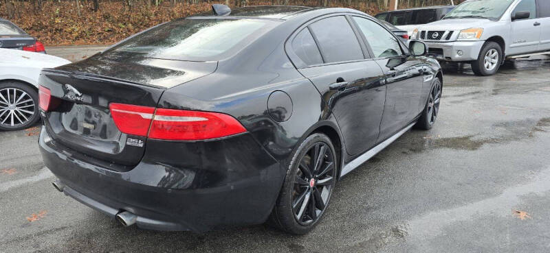 2017 Jaguar XE 35t R-Sport