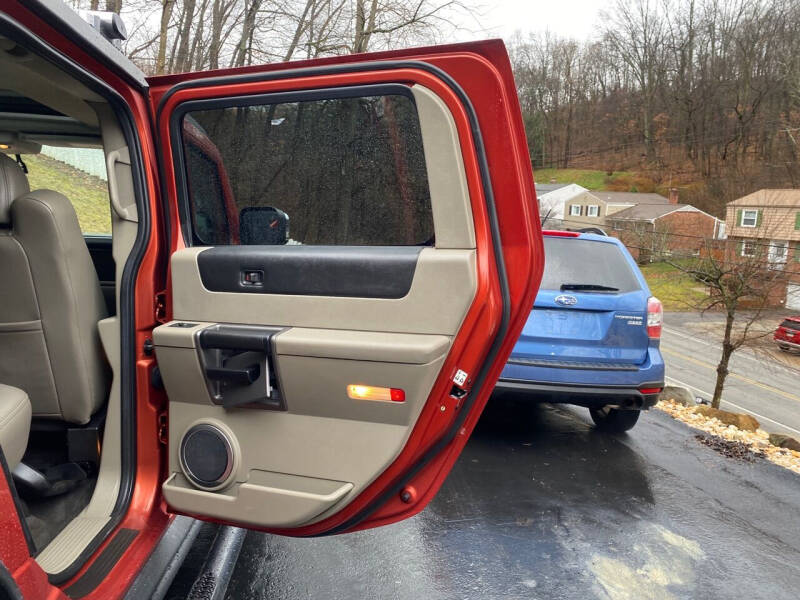 2004 HUMMER H2 Lux Series