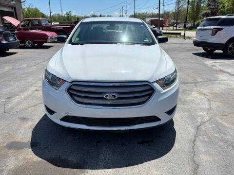 2015 Ford Taurus