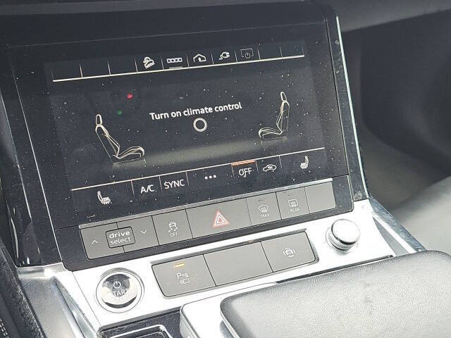 2021 Audi e-tron quattro Premium