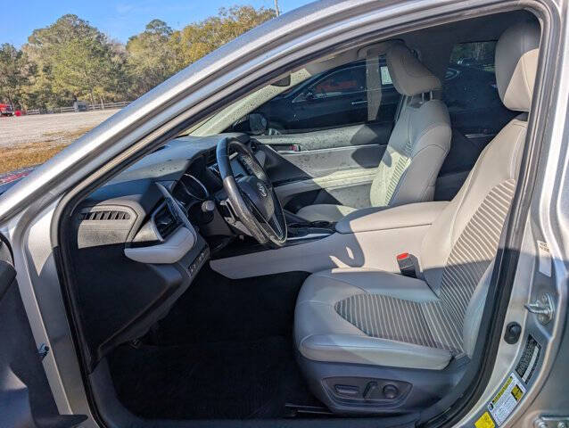 2020 Toyota Camry SE