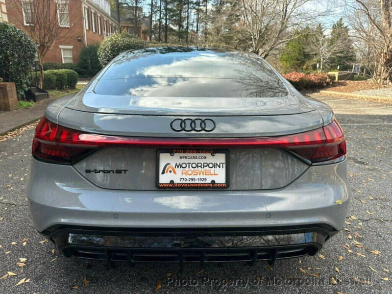 2023 Audi e-tron GT quattro Premium Plus