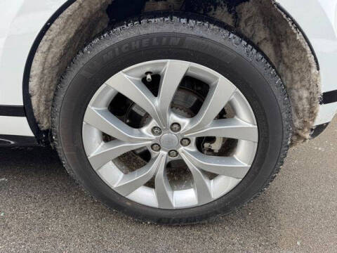 2023 Land Rover Range Rover Evoque P250 R-Dynamic SE