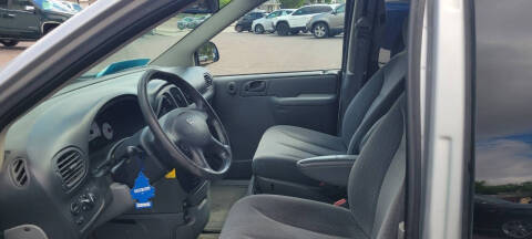 2005 Dodge Grand Caravan SE