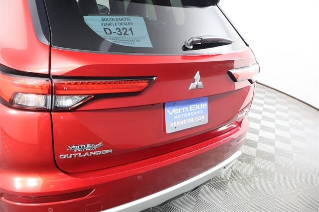 2024 Mitsubishi Outlander PHEV SEL
