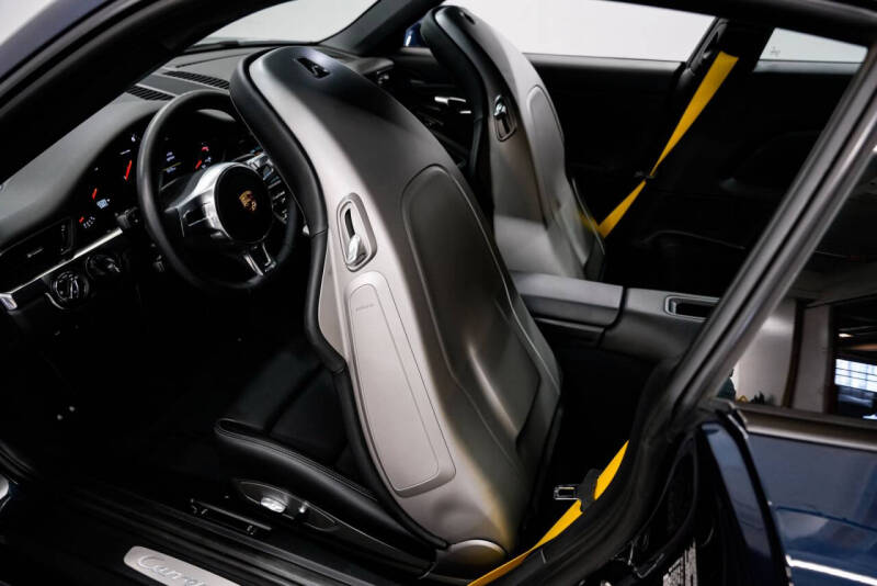 2014 Porsche 911 Carrera 4