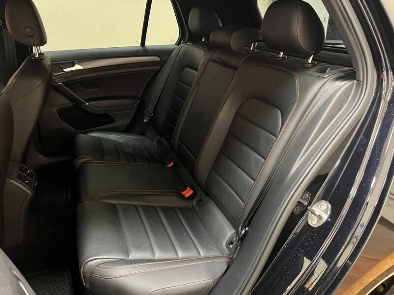 2019 Volkswagen Golf GTI S