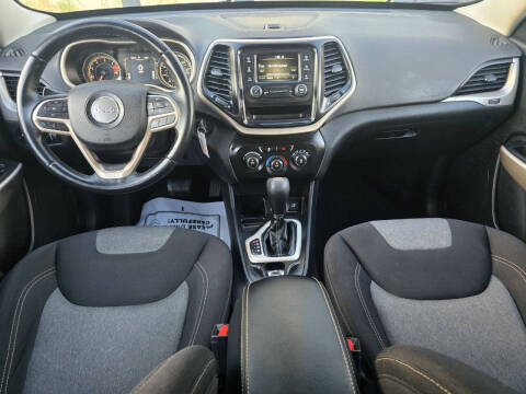 2017 Jeep Cherokee Sport Altitude