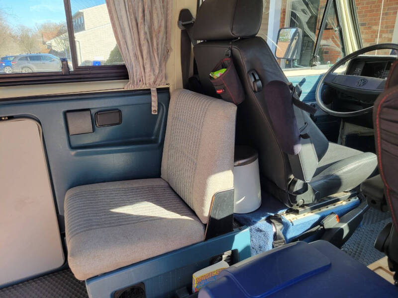 1987 Volkswagen Vanagon Camper