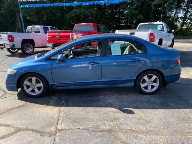 2009 Honda Civic for sale at Chuckie Bizzarro's Fleetwing Auto in Erie, PA