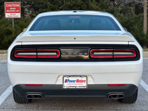 2020 Dodge Challenger SXT